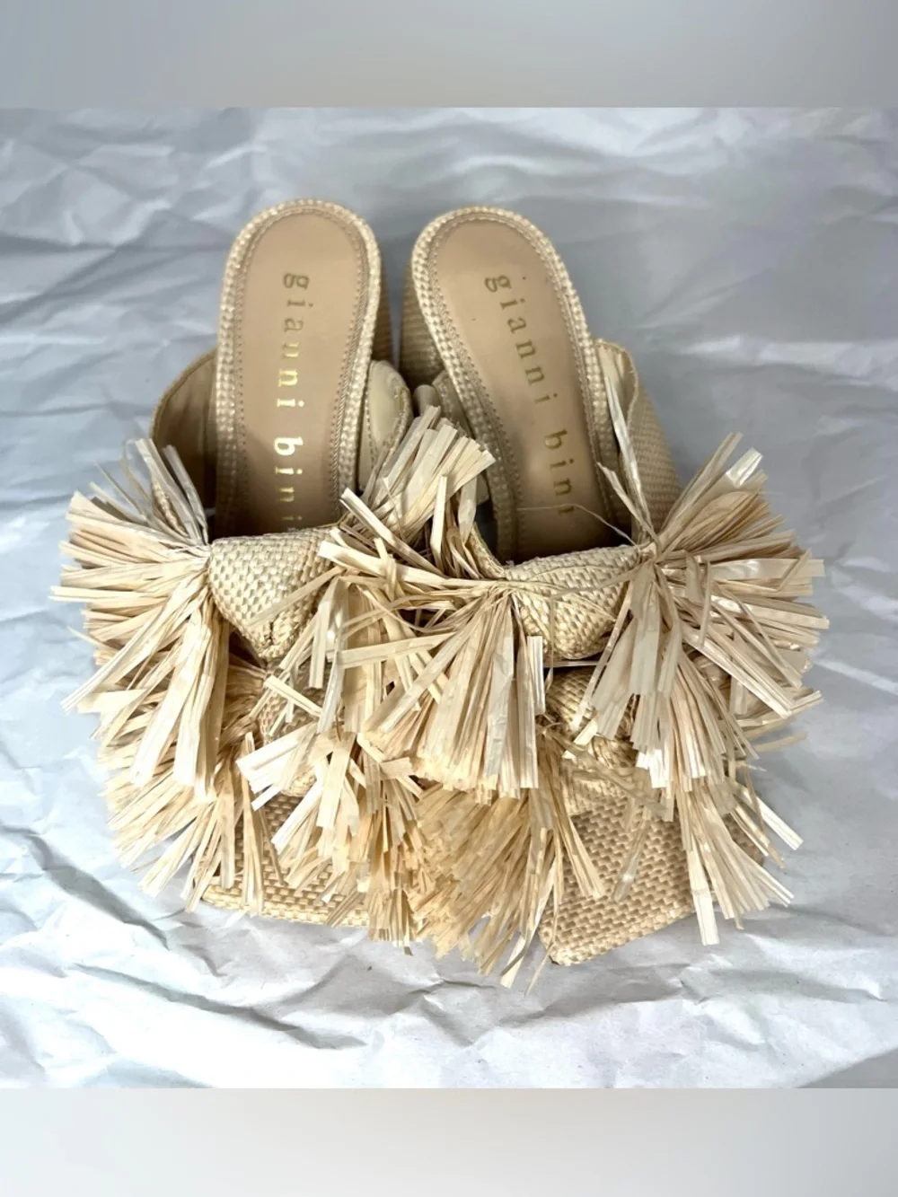 Gianni Bini Maguire Raffia Knotted Fringe Slide Sandals in Tan Size 5.5M (No Box